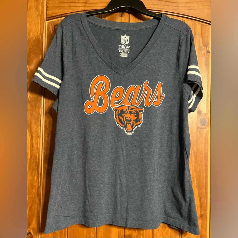 NFL Team Apparel Women’s XXL/TTG Chicago Bears tee